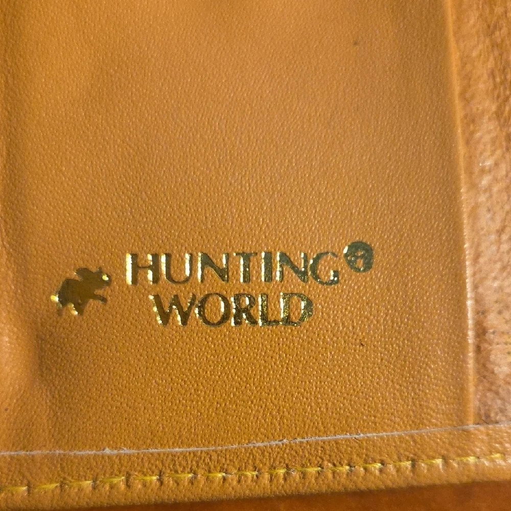 Hunting World Green Leather Key Wallet with Brown Logo